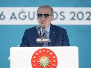 Cumhurbaşkanı Erdoğan: Dikensiz gül bahçesinde yaşamıyoruz, güçlü olacağız