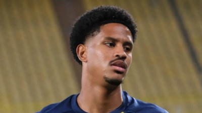 Roma'ya imza atmaya gitmişti: Jayden Oosterwolde transferinde sağlık kontrolü engeli!
