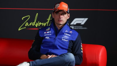 Max Verstappen, go-kart pistinde 100 rakiple yarışacak