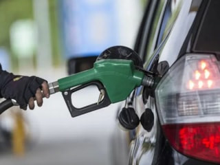 Motorinde büyük indirim: Gece yarısı fiyatlar değişti