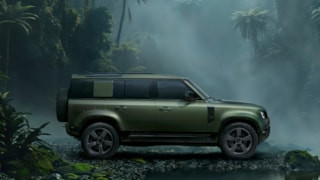 Land Rover, tam elektrikli Defender  modelini erteledi: İşte nedeni