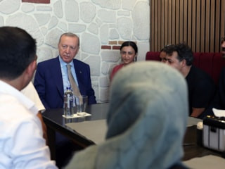 Cumhurbaşkanı Erdoğan, Çengelköy'de vatandaşlarla buluştu