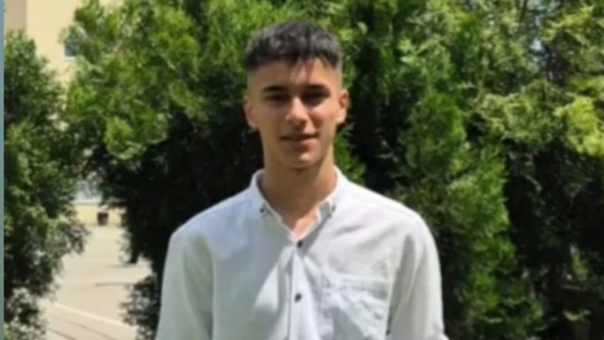 Zonguldak'ta banyoya girdikten sonra odasında ölü bulundu: 19 yaşındaki genç toprağa verildi