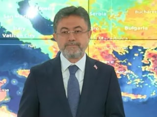 Tarım ve Orman Bakanı Yumaklı'dan üç bölge için orman yangını uyarısı