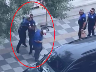 Afyonkarahisar'da engelli pamuk şeker satıcısını darbetmişti: Saldırgan zabıta görevden uzaklaştırıldı