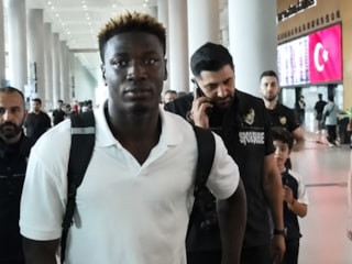Fenerbahçe'nin yeni transferi Kojo Peprah Oppong, İstanbul'a geldi