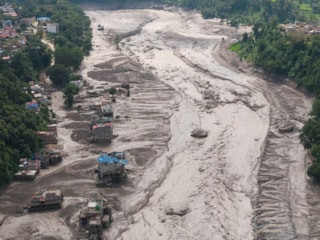Nepal'deki selde hayatını kaybedenlerin sayısı 543'e çıktı