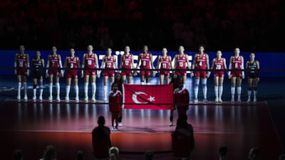 Filenin Sultanları, Polonya'ya 3-2 yenildi