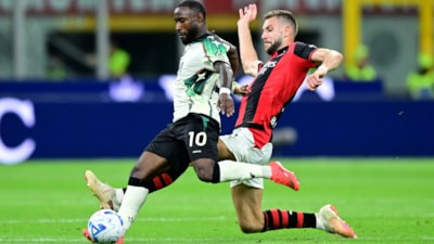 Milan, sahasında Venezia'yı mağlup etti