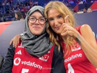 Tesettüre girdiği için voleybolu bıraktı: Aysun Özbek 18 yıl sonra görüntülendi