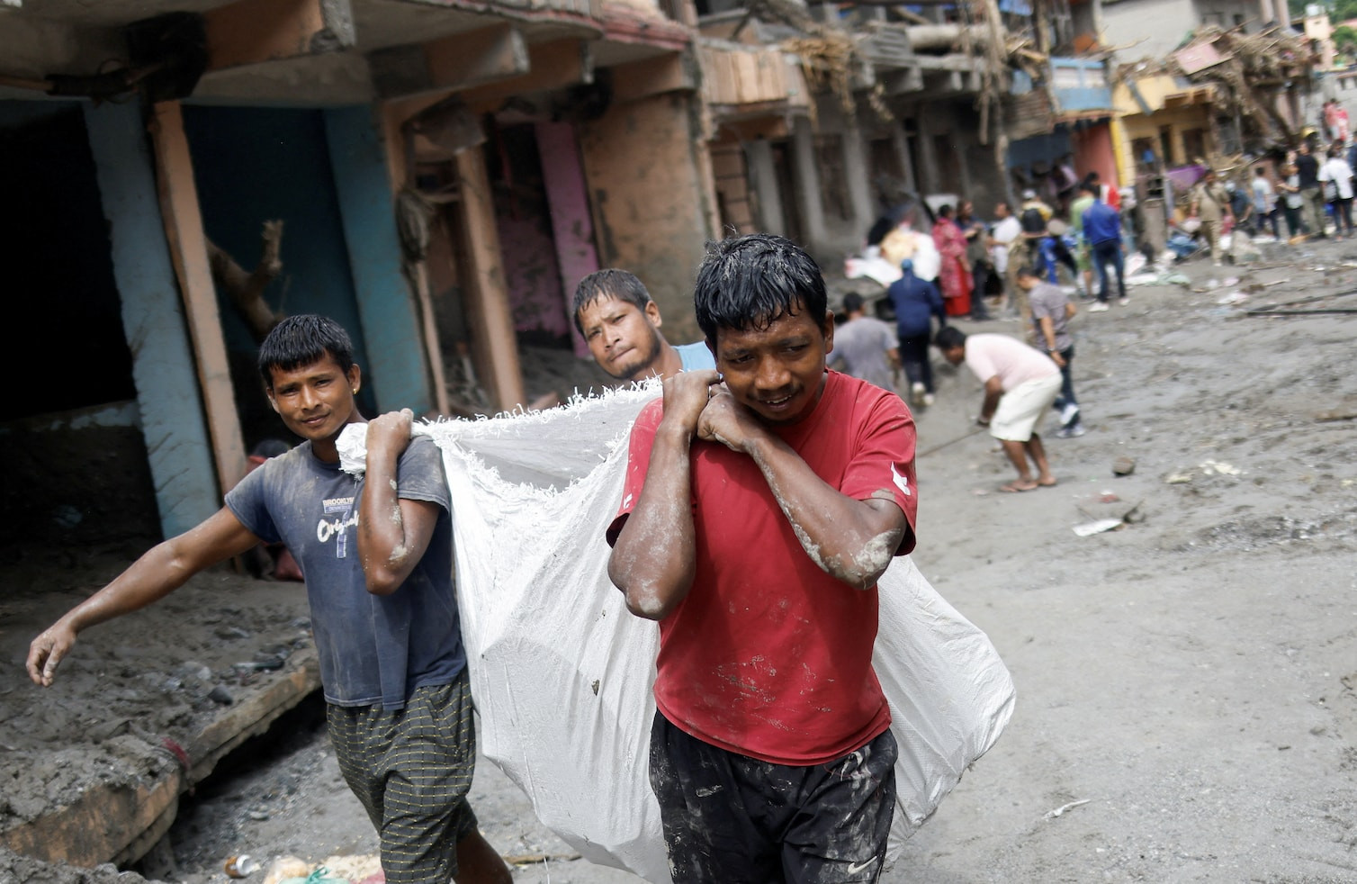 Nepal'deki yıkıcı sellerin ardından yaşananlar - Resim 28