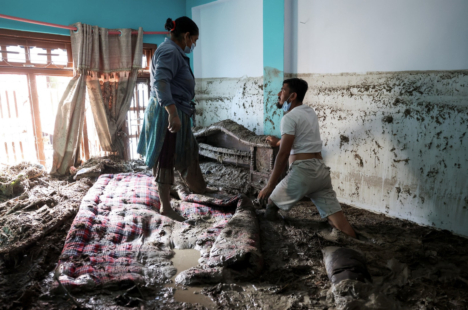 Nepal'deki yıkıcı sellerin ardından yaşananlar - Resim 34