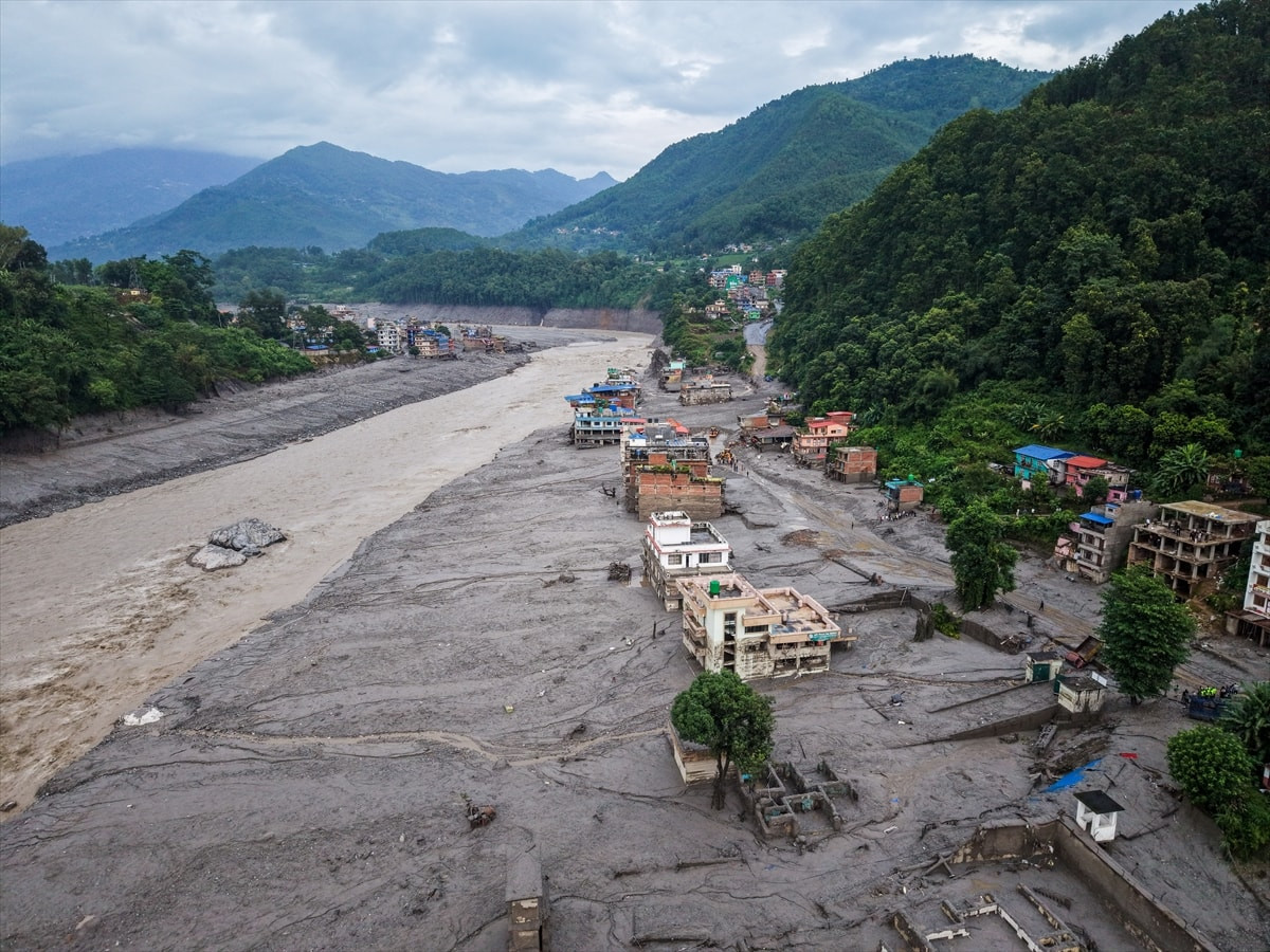 Nepal'deki yıkıcı sellerin ardından yaşananlar - Resim 35
