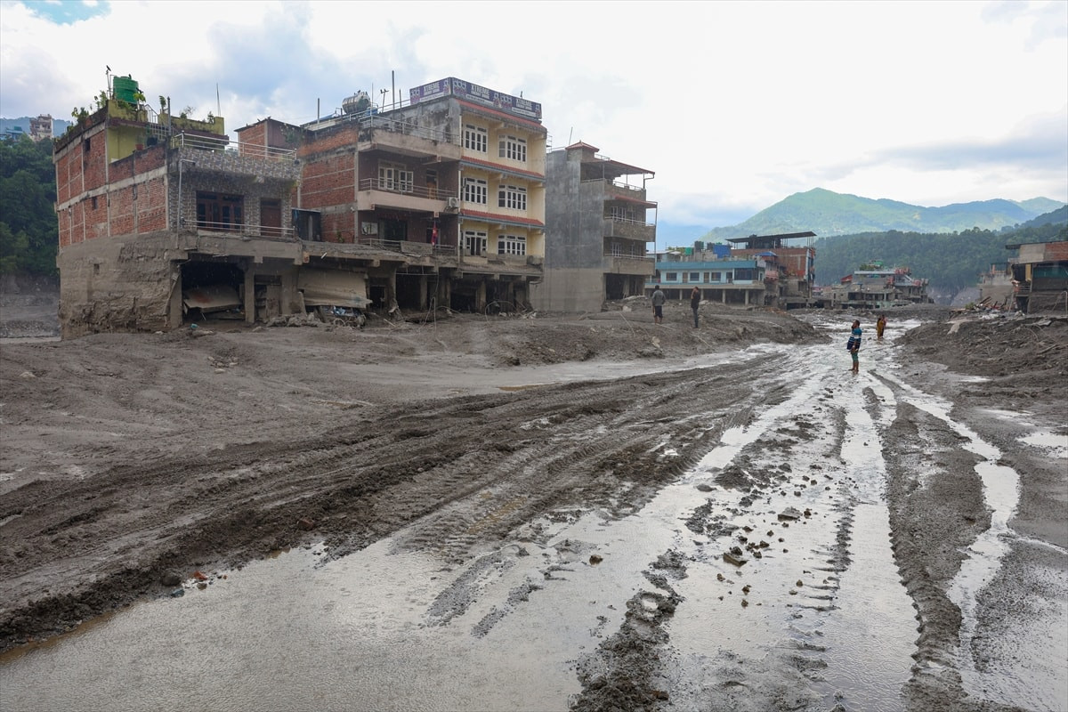 Nepal'deki yıkıcı sellerin ardından yaşananlar - Resim 41