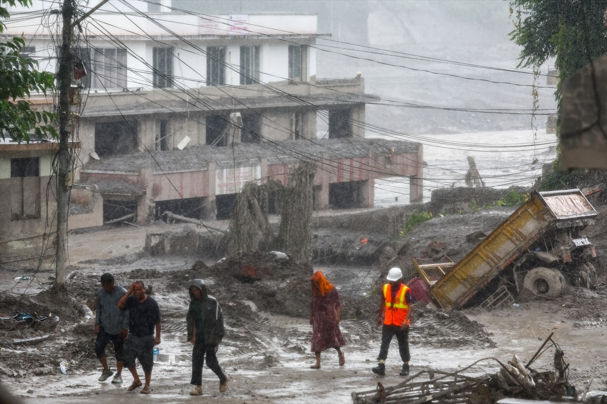 Nepal'deki yıkıcı sellerin ardından yaşananlar - Resim 43