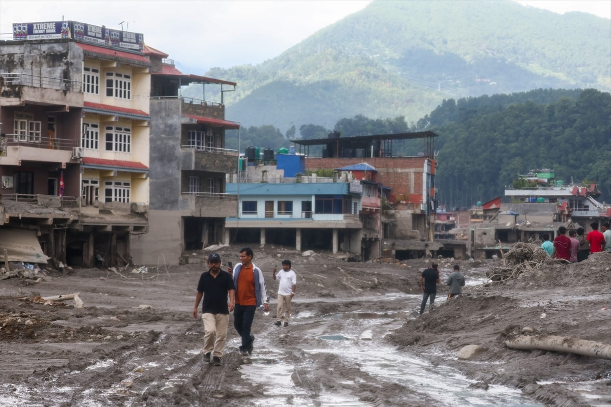 Nepal'deki yıkıcı sellerin ardından yaşananlar - Resim 47