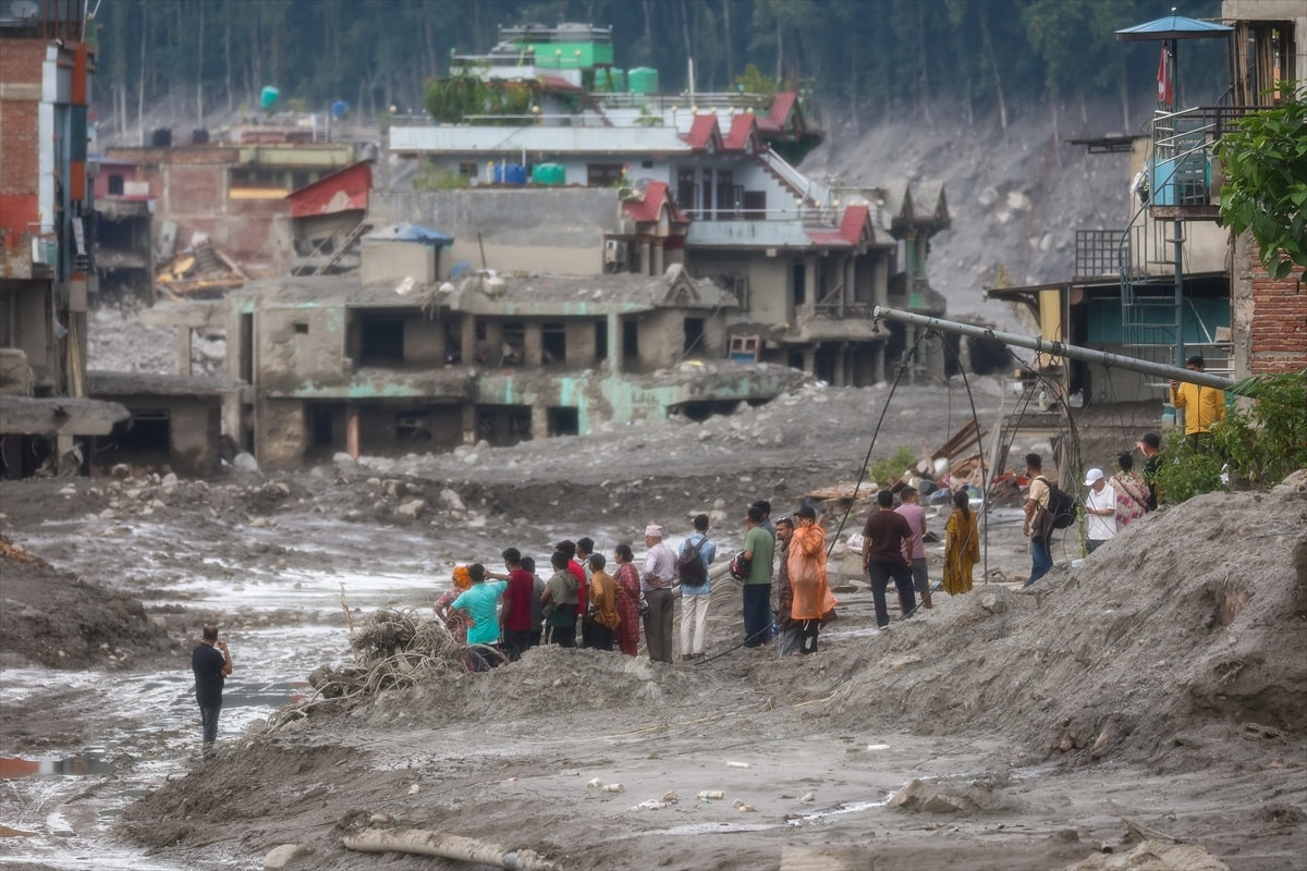Nepal'deki yıkıcı sellerin ardından yaşananlar - Resim 48