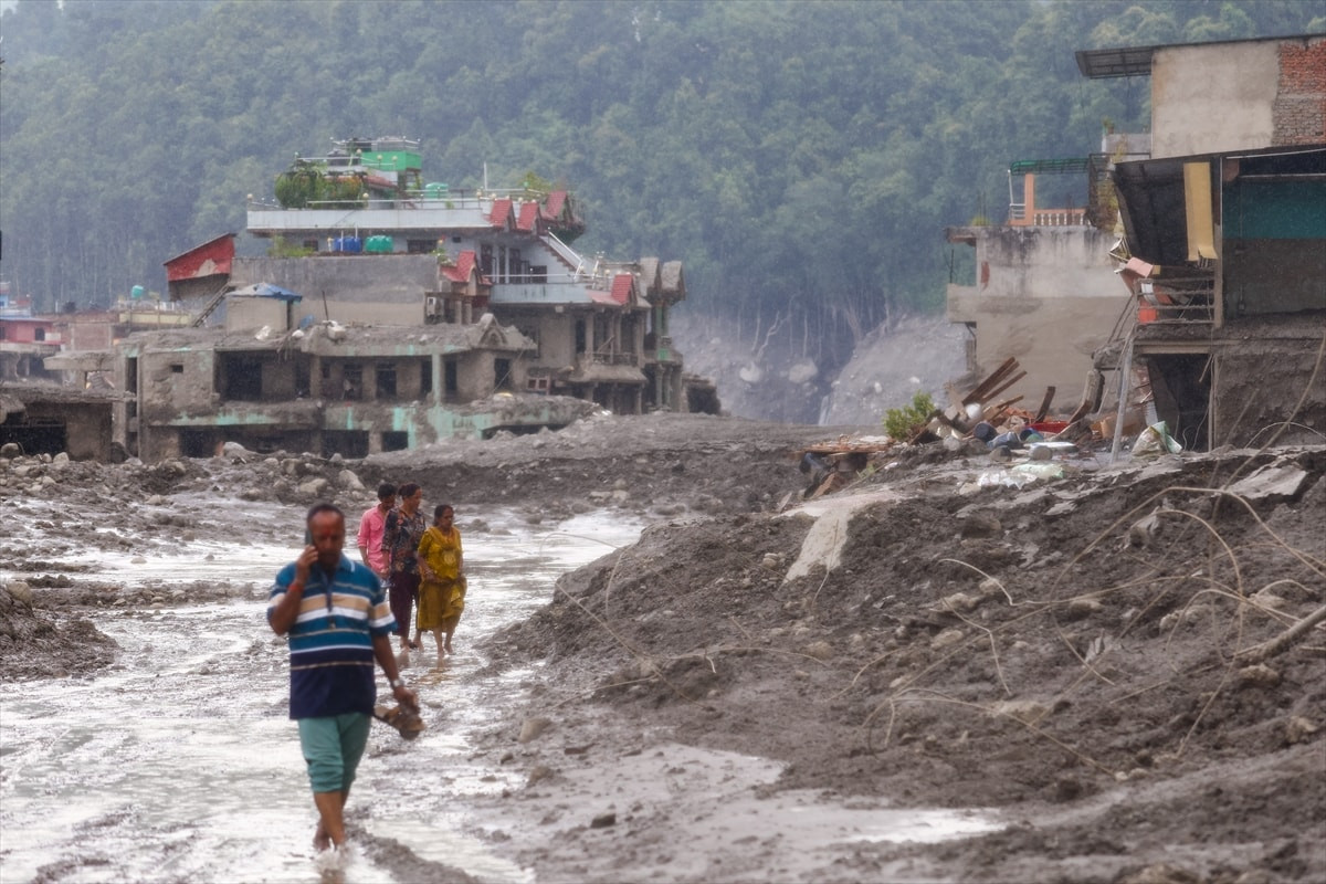 Nepal'deki yıkıcı sellerin ardından yaşananlar - Resim 46