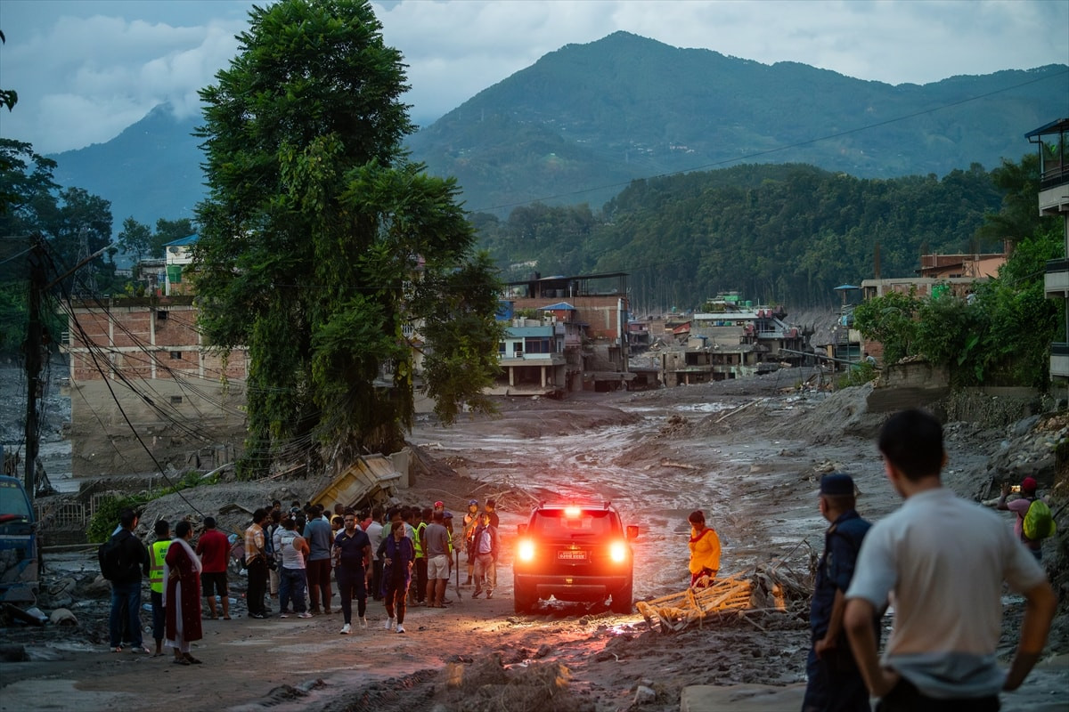 Nepal'deki yıkıcı sellerin ardından yaşananlar - Resim 57