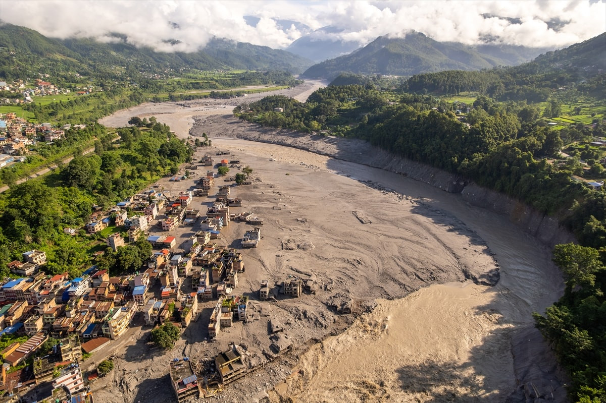 Nepal'deki yıkıcı sellerin ardından yaşananlar - Resim 55