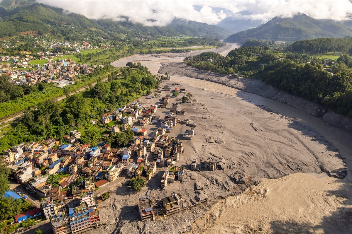 Nepal'deki yıkıcı sellerin ardından yaşananlar - Resim 54