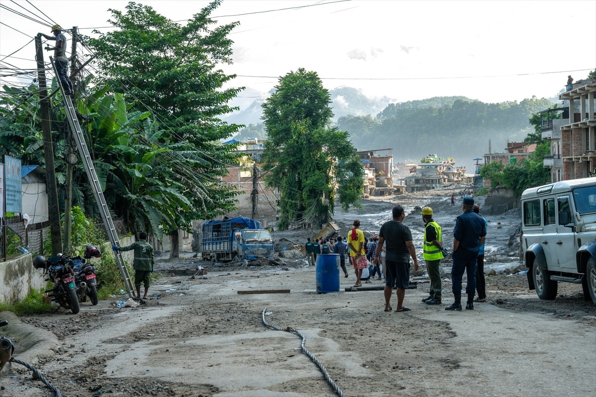 Nepal'deki yıkıcı sellerin ardından yaşananlar - Resim 75