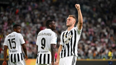 Juventus, Parma'yı iki golle yıktı