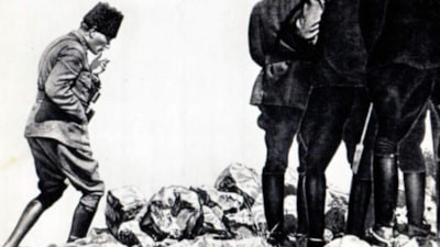 "Ordular! İlk hedefiniz Akdeniz’dir, ileri!”: İzmir’e uzanan tarihi emir