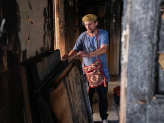 Kasımpaşa SK'dan maç sırasında evi yanan ressama destek