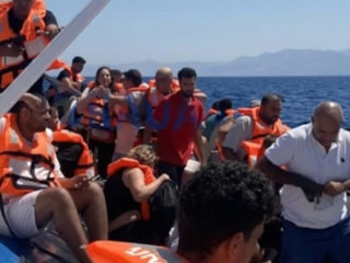 Girne'de yolcu gemisi battı: 6 kişi hayatını kaybetti