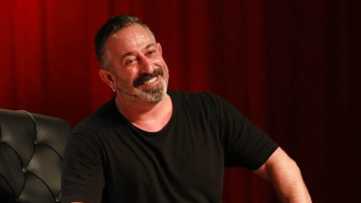 Hastaneye kaldırılan Cem Yılmaz'dan ilk fotoğraf geldi