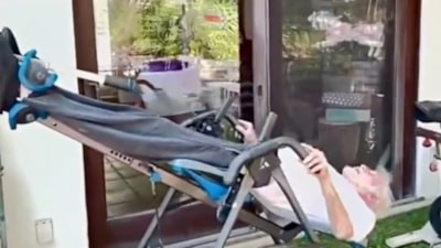 Dick Van Dyke zamana meydan okuyor: Egzersiz yaptığı anları paylaştı