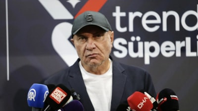Fenerbahçe maçı sonrası Yüksel Yıldırım'a büyük tepki: Taraftarla tartıştı!