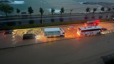 Giresun'da sağanak: Karadeniz Sahil Yolu göle döndü