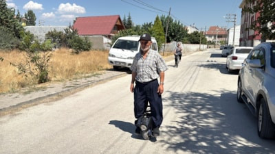 Eskişehir'de arkadaşında gördüğü tek tekerli kaykay ile 4 bin kilometre yaptı