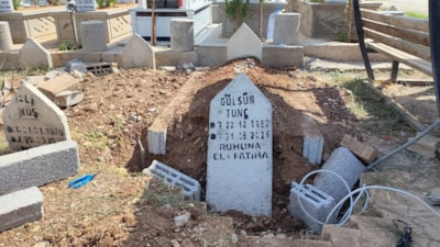 Batman'da spor salonundaki yangında ölen 3 kadın defnedildi