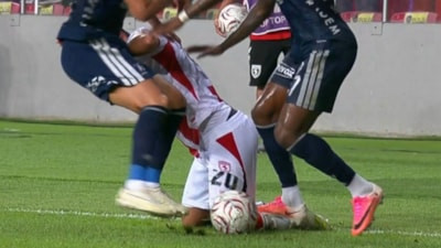 Süper Lig'de iki farklı hakem kararı tartışma yarattı