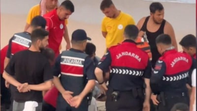 İstanbul'da dalgaların denize sürüklediği şahıs kurtarılamadı