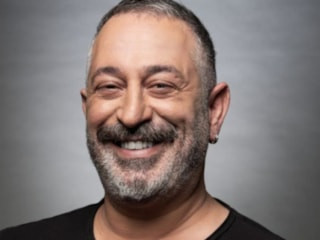 Cem Yılmaz taburcu oldu