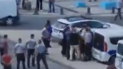 Büyük İstanbul Otogarı'nda 3 kişiyi darbeden taksici ve arkadaşı yakalandı