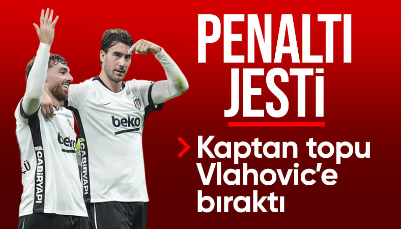 Orkun Kökçü'den Dusan Vlahovic'e penaltı jesti