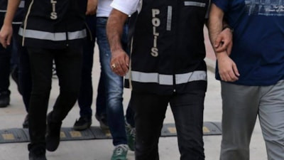 FETÖ'nün 'güncel bilişim yapılanmasına' operasyon: 10 gözaltı