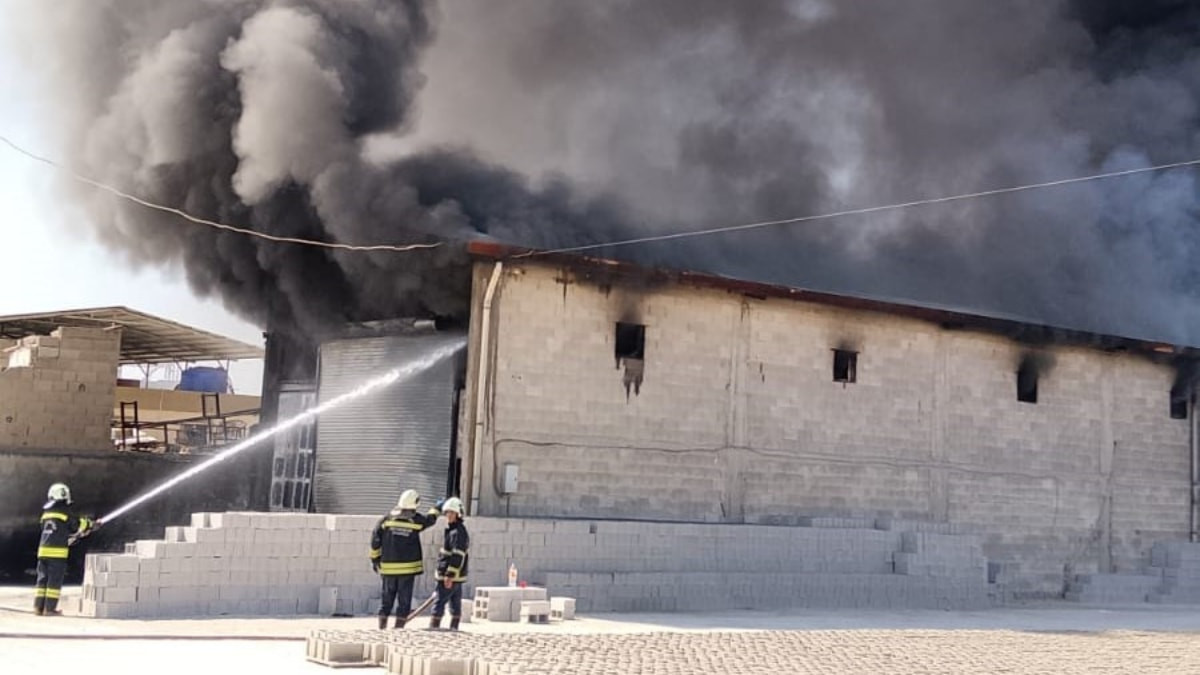 Gaziantep'te atık yağ tesisinde yangın