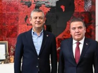 Özgür Özel'in, geçmişte Muhittin Böcek için kullandığı sözler gündem oldu