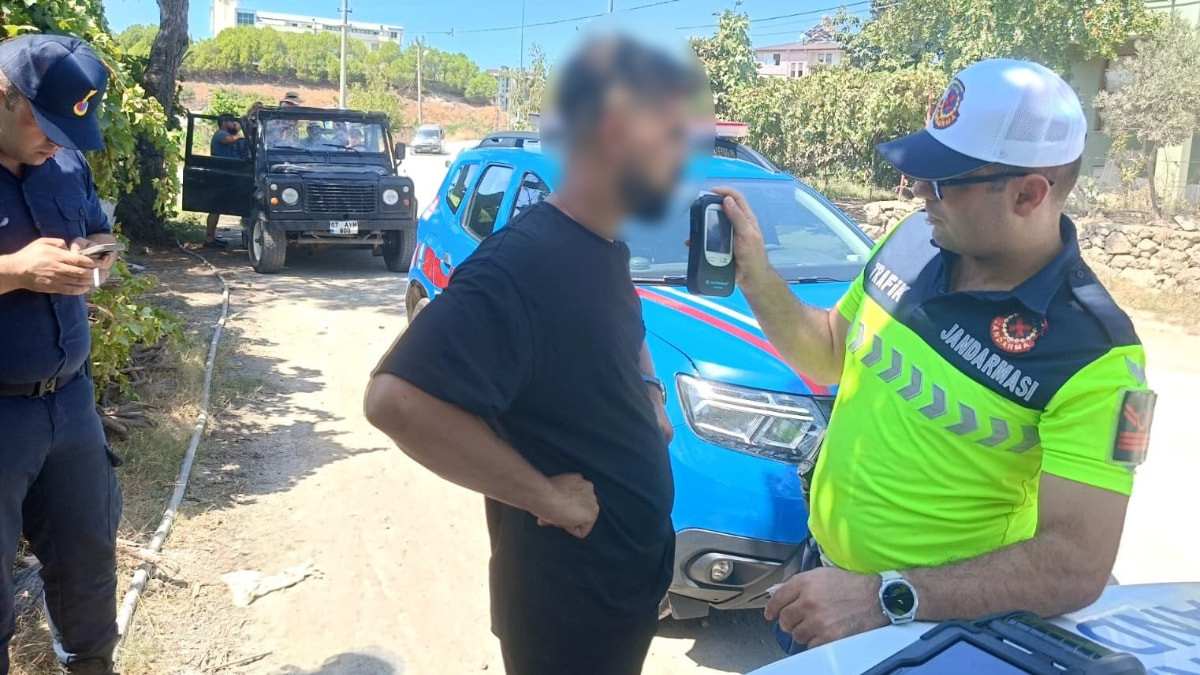 Antalya'da safari araçlarına denetim: 5 araca 233 bin TL ceza