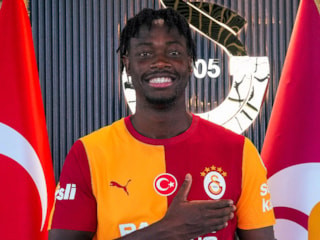 Galatasaray, El Chadaille Bitshiabu transferini KAP'a bildirdi