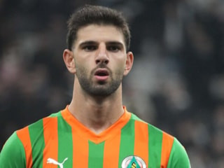 Beşiktaş, Alanyaspor forması giyen Ümit Akdağ ile anlaşmaya vardı