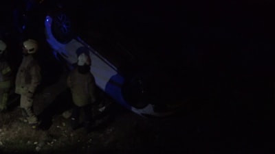 İstanbul'da park halindeki otomobil alt yola yuvarlandı: 1 kişi öldü