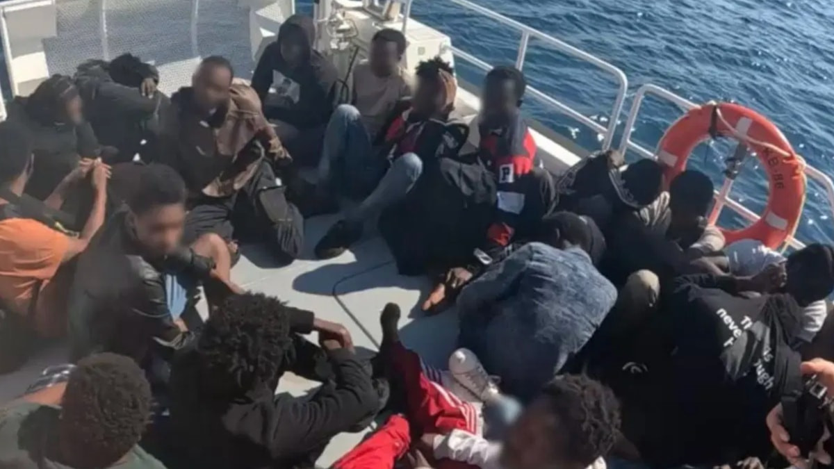 İzmir’de düzensiz göçmen operasyonu: 56 göçmen yakalandı