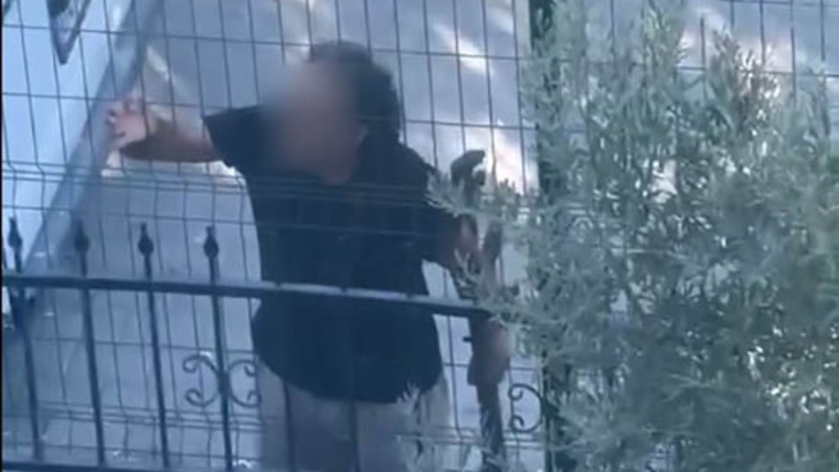İzmir'de pompalı tüfek dehşeti: Kapısına dayandı